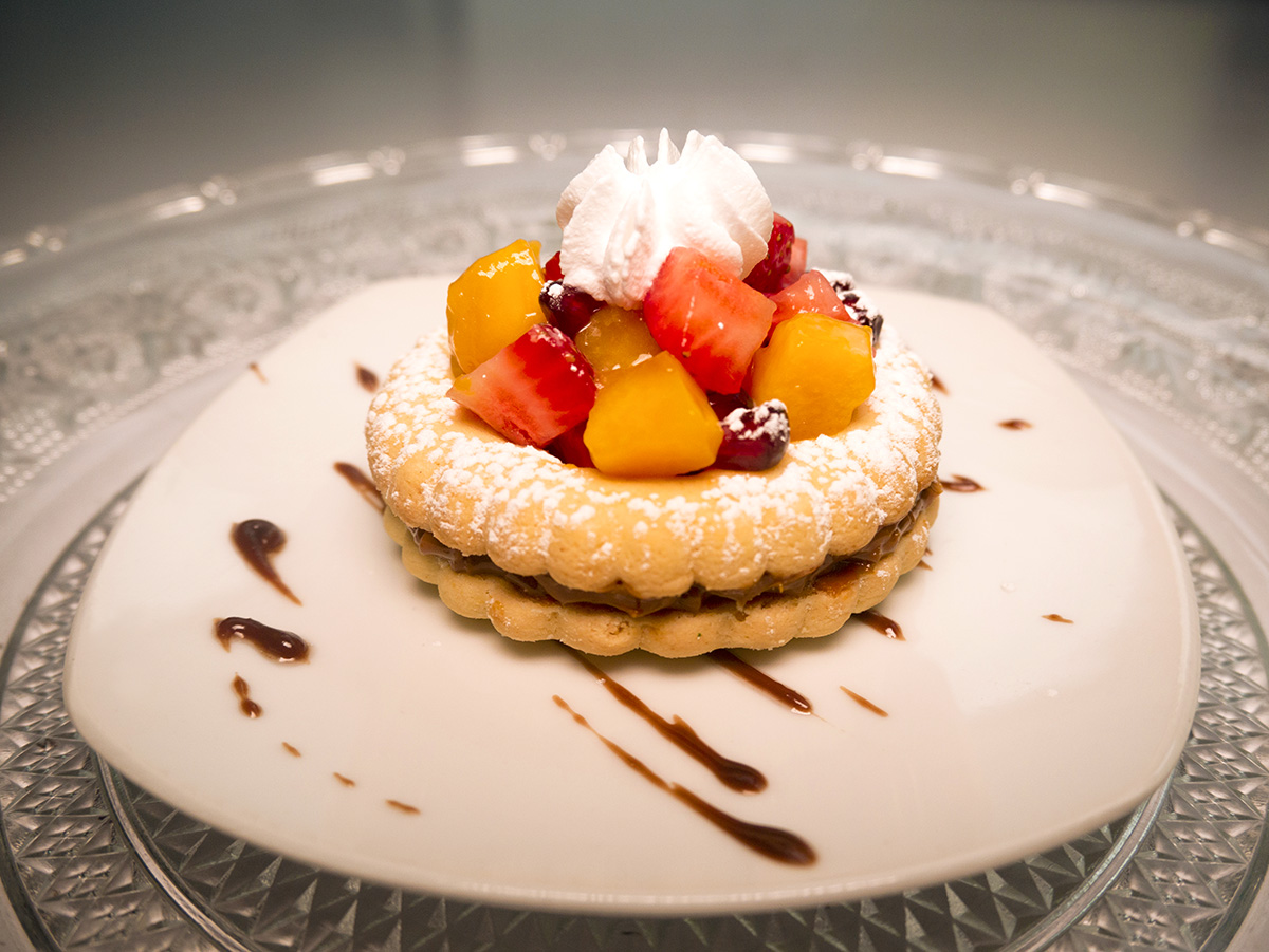 Alfajor con fruta.jpg